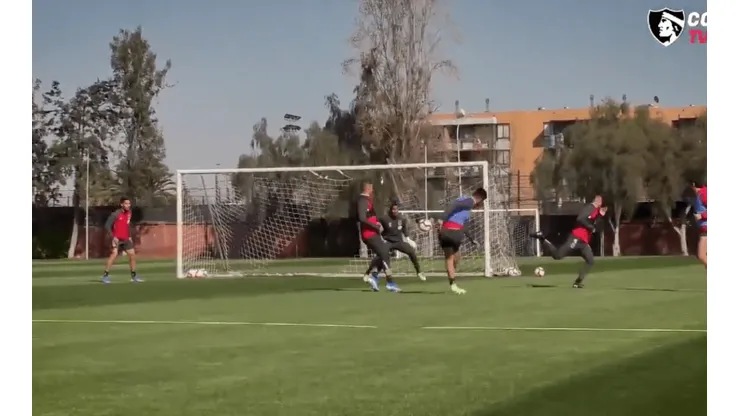 Golazos en el entrenamiento de Colo Colo