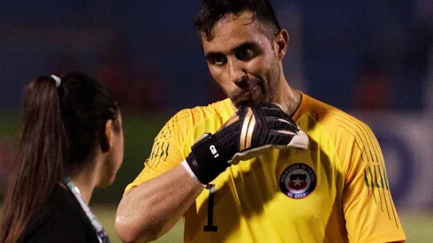 Claudio Bravo se indignó por las empanadas de Maipú