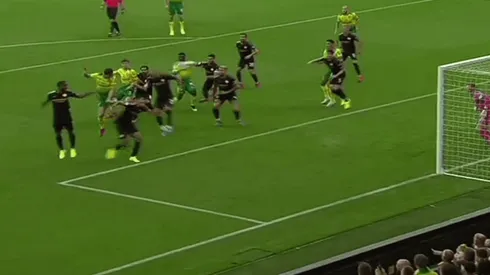 Ederson tuvo responsabilidad en el primer gol del Norwich