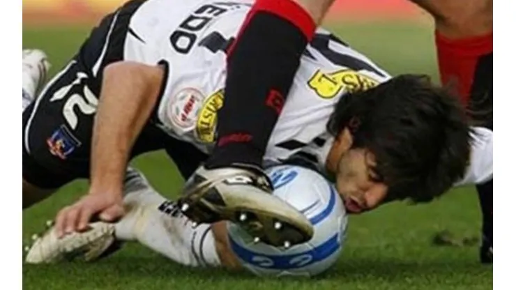 José Salcedo trancó con la cabeza ante Rangers el 2008