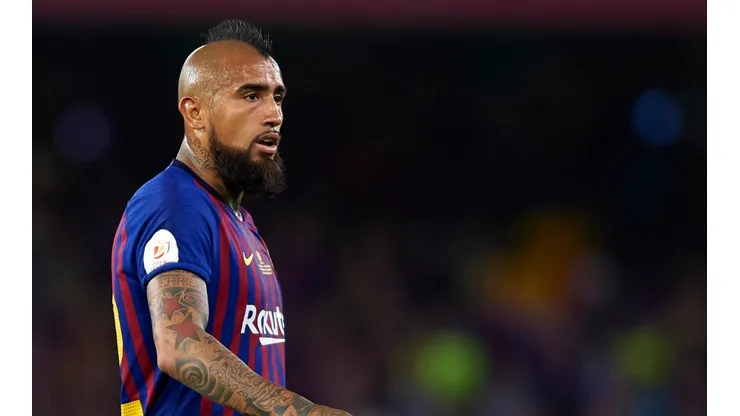 Arturo Vidal jugaría de 9 ante el Valencia