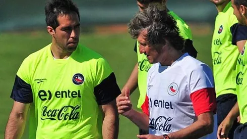 Daniel Morón junto a Claudio Bravo