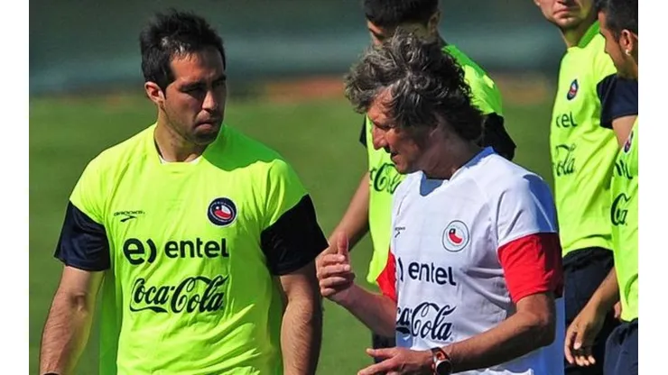 Daniel Morón junto a Claudio Bravo