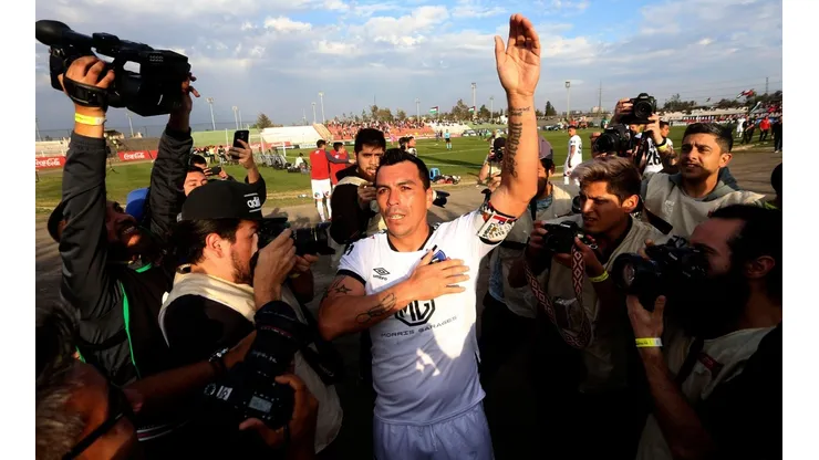 Esteban Paredes y la celebración del 215