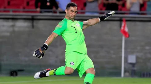 Bravo fue titular en el empate ante Argentina