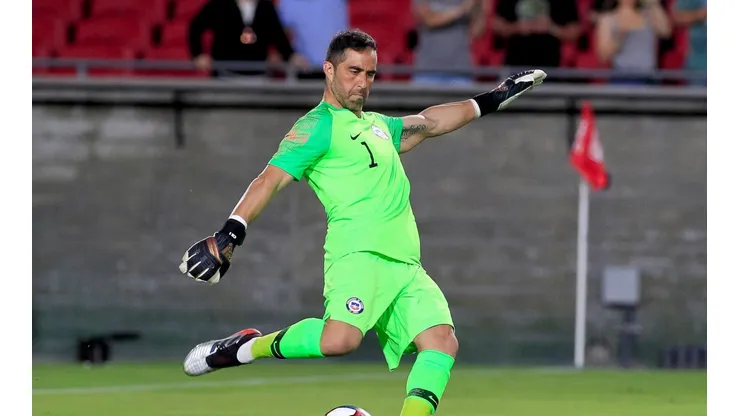 Bravo fue titular en el empate ante Argentina