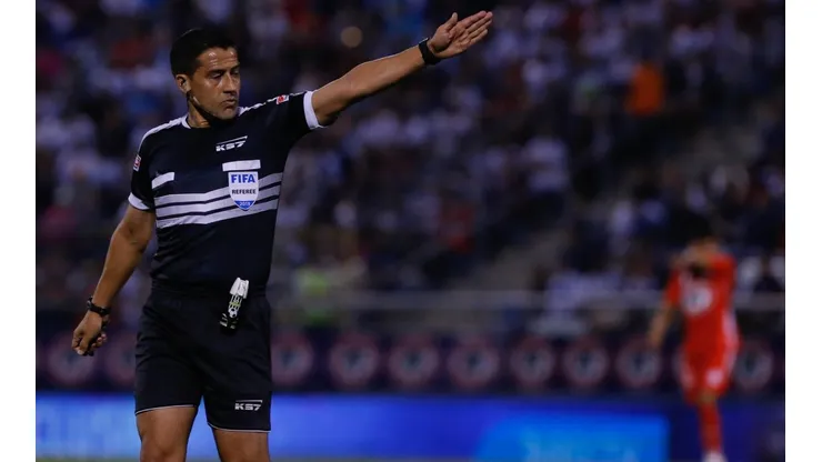 Felipe González, el árbitro para Colo Colo vs Everton