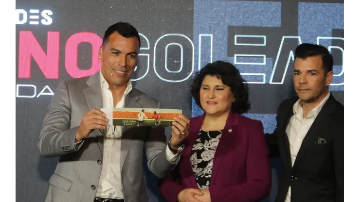 Esteban Paredes recibió linda jineta