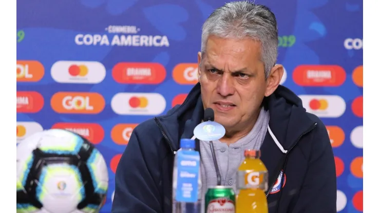 Reinaldo Rueda saca su experiencia para poner fin al conflicto