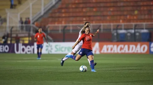 Un gran remate de Yanara Aedo decide el encuentro