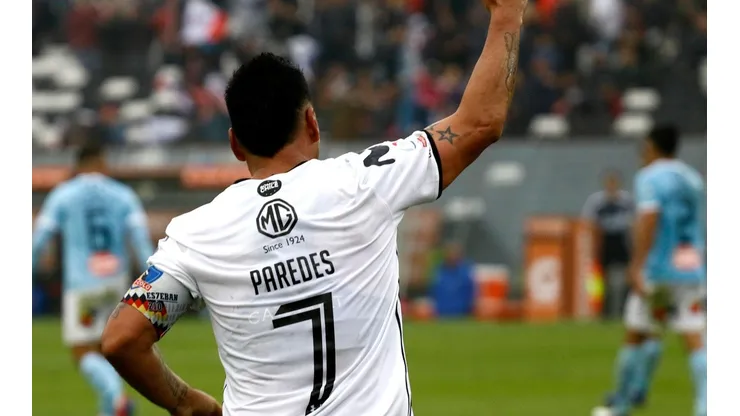Paredes celebrando un gol