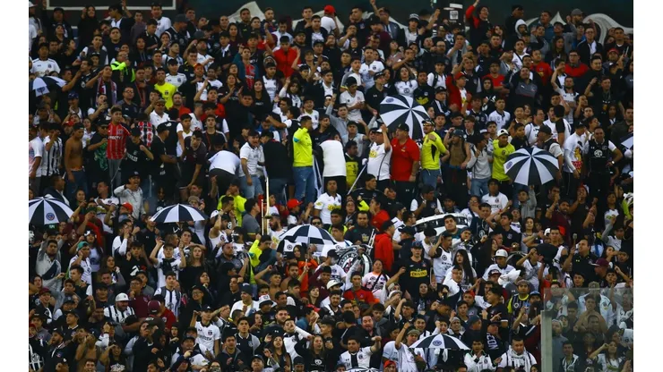 Hinchas de Colo Colo