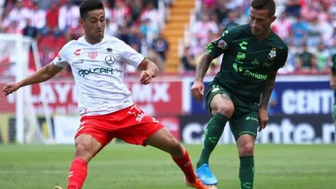 Juan Delgado jugó todo el encuentro en triunfo de Necaxa