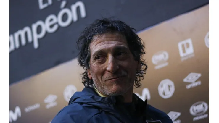 Salas habló en conferencia