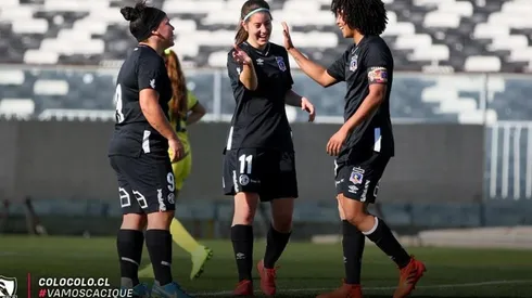 Las albas son líderes exclusivas del campeonato.