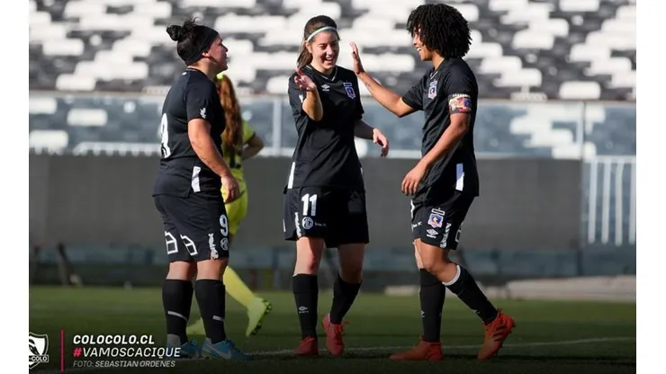 Las albas son líderes exclusivas del campeonato.