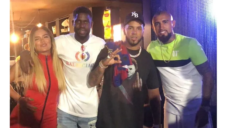 Karol G, Samuel Umtiti, Anuel y Arturo Vidal compartieron en Ibiza