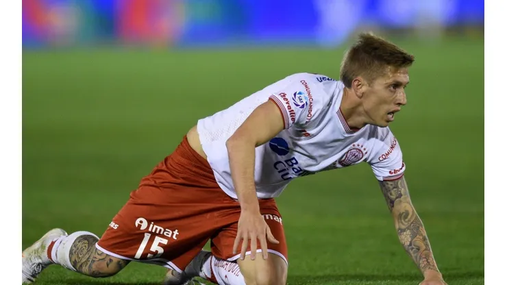 Rossi jugó en Huracán la última temporada