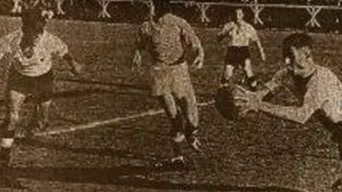 Primer enfrentamiento entre albos y azules