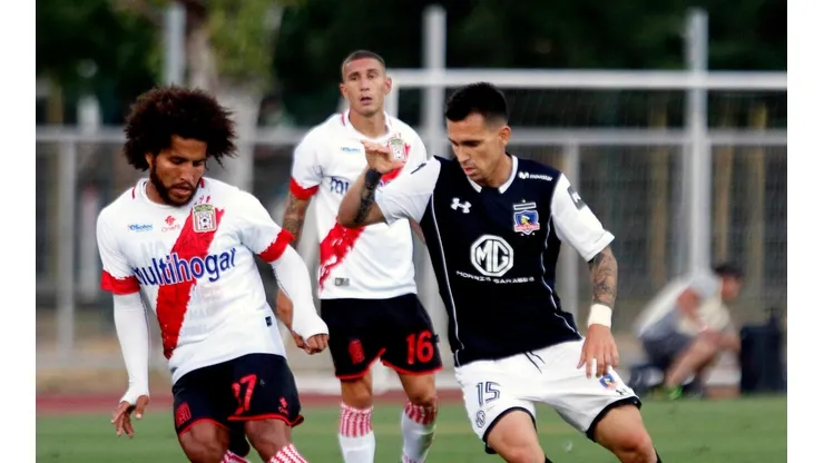 Colo Colo nunca lo ha tenido fácil contra Curicó