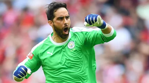 Claudio Bravo fue la figura del triunfo del Manchester City