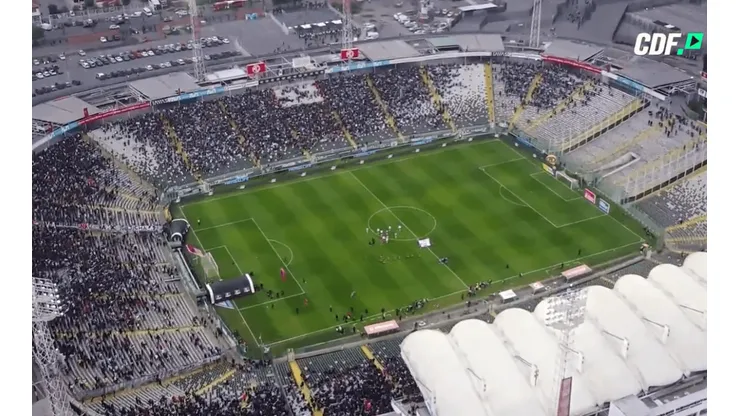 Vista aérea del Estadio Monumental a minutos de empezar el encuentro