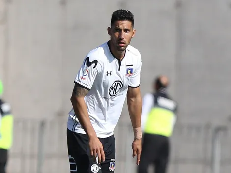 Hinchas la regalan a Insaurralde la camiseta del "Carnicero de Macul"