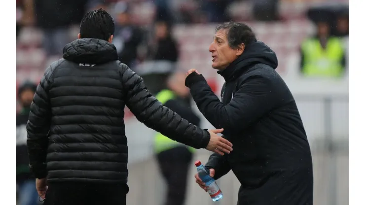 Mario Salas al momento de ser expulsado.
