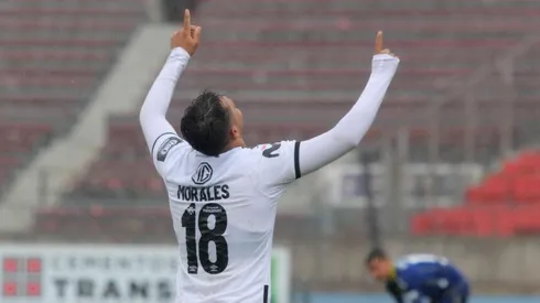 Morales celebrando su gol