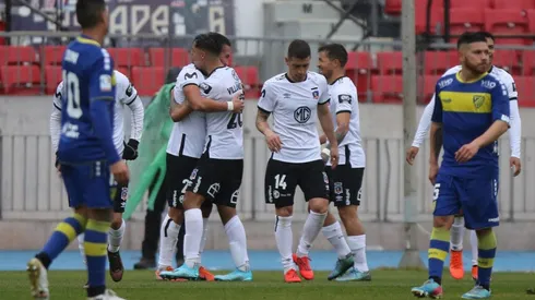 Colo Colo ante Barnechea en el Nacional.