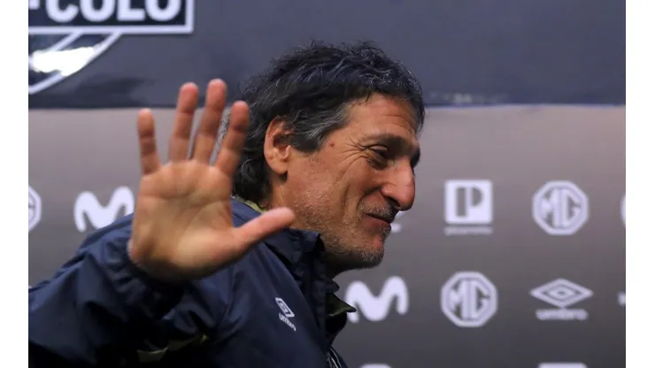 Mario Salas abrió la opción de reforzarse, aunque dependerá de varias cosas.