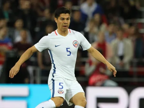 Agente del Gato Silva reconoce que la opción de Colo Colo le seduce