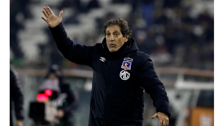 Mario Salas en el partido ante Barnechea.