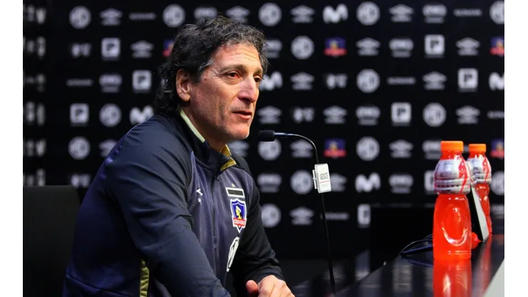 Mario Salas en conferencia de prensa