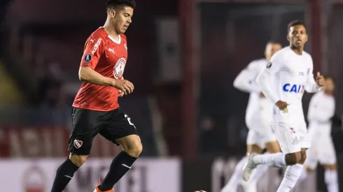 Gato Silva ante Santos en la pasada Libertadores.