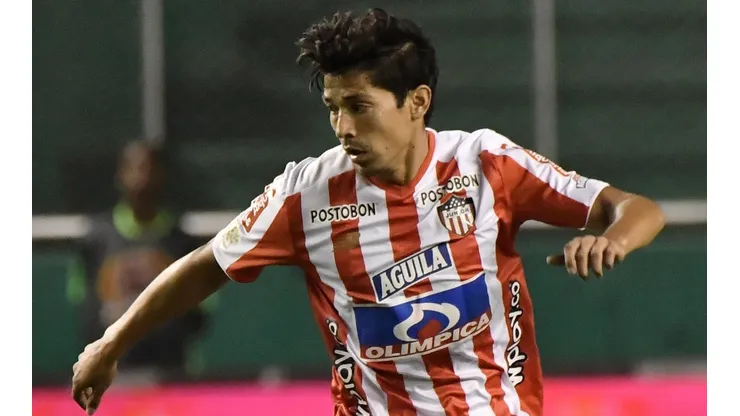Matías en Junior, donde no logró despuntar.