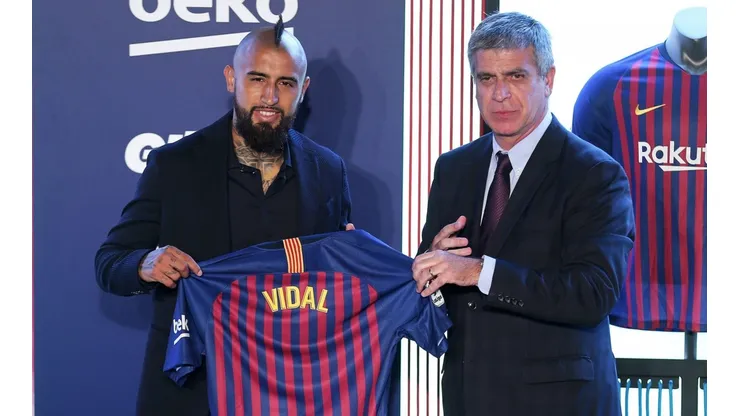 Arturo Vidal presentado en el Barcelona