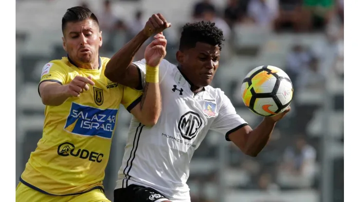Bolaños jugó dos partidos como titular en Colo Colo