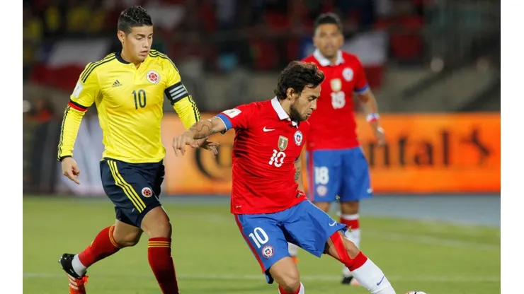 Valdivia ante James rumbo a Rusia 2018.