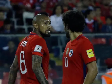 Vidal vio desde la concentración las locuras de Valdivia en redes sociales