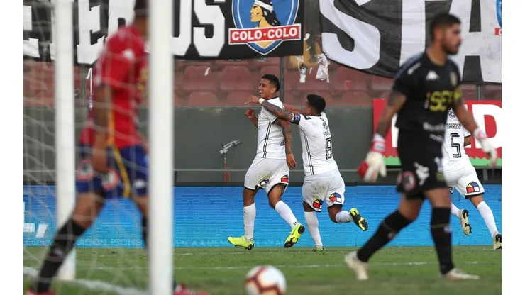 Andrés Vilches celebra ante la Unión en la primera fecha del Campeonato Nacional. Ahora chocarán en amistoso.