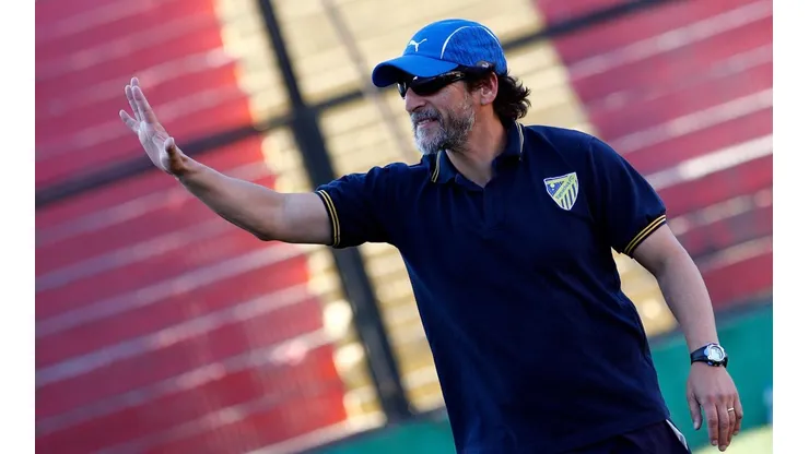 Mario Salas dirigió con éxito a Barnechea en su primera experiencia como DT profesional