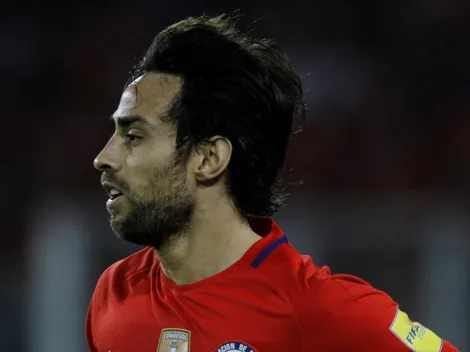 Valdivia dice que Pizzi lo borró de la Roja por "manzana podrida"