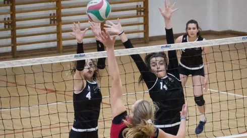 Colo Colo jugando ante Manquehue