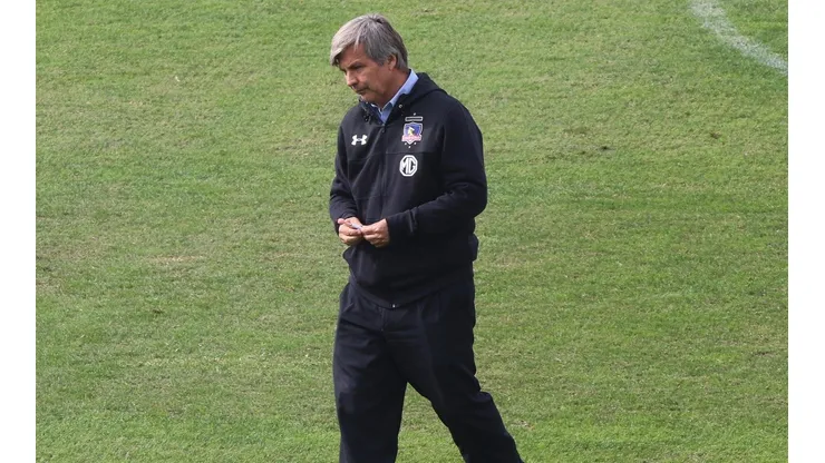Harold Mayne-Nicholls está cumpliendo su primer mes en Colo Colo