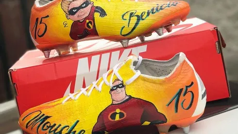 ¿Será un superhéroe hoy? Mouche mandó a dibujar a Los Increíbles en sus zapatos