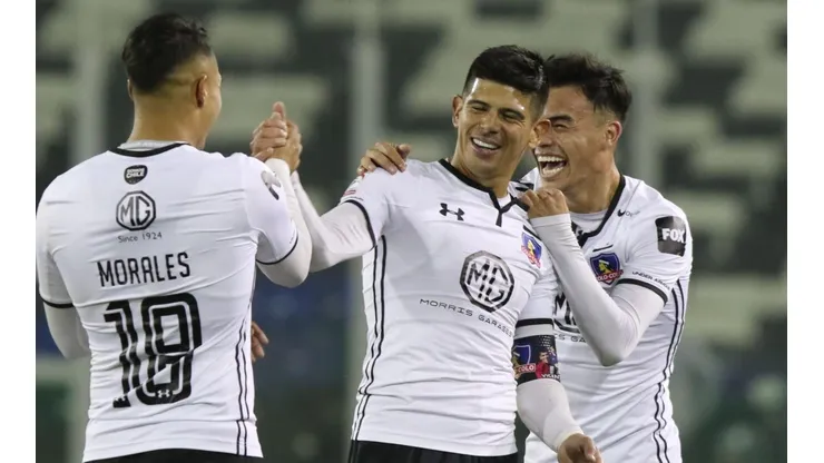 Pavez en uno de sus dos goles ante Audax.