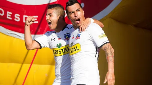 Felipe Flores y Esteban Paredes celebrando juntos