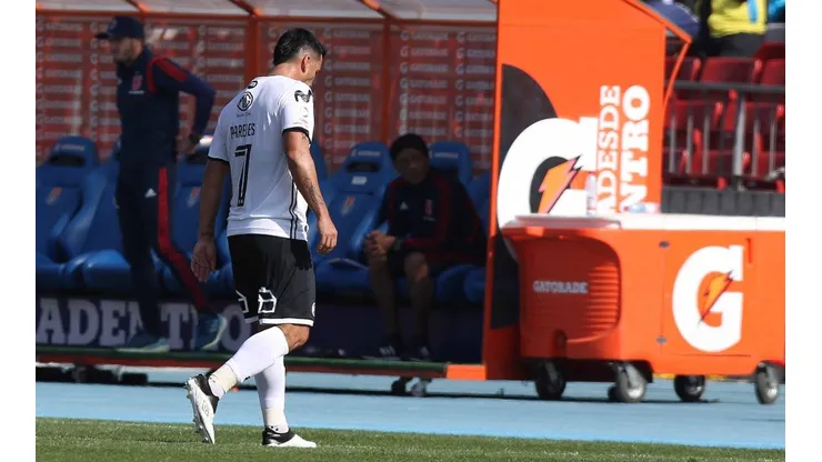 Paredes se retira del clásico lesionado.