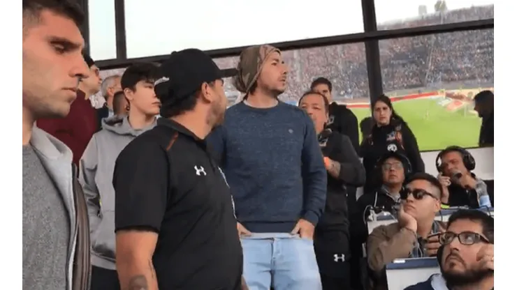 Los jugadores no pudieron sentarse en el sector preferencial